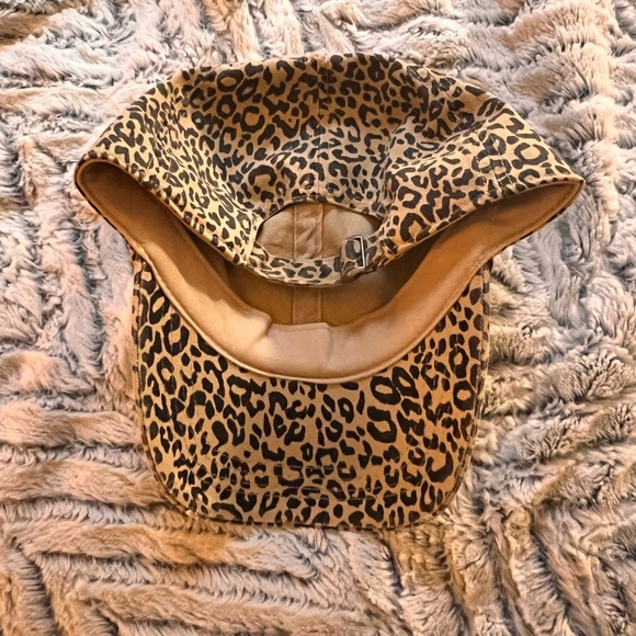 Leopard print cap - Picture 4 of 7